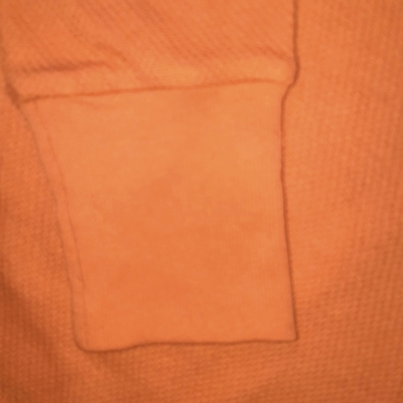 (M) CAbi Long Sleeve Top Waffle Ptp 23"×L22.5" - Picture 6 of 7